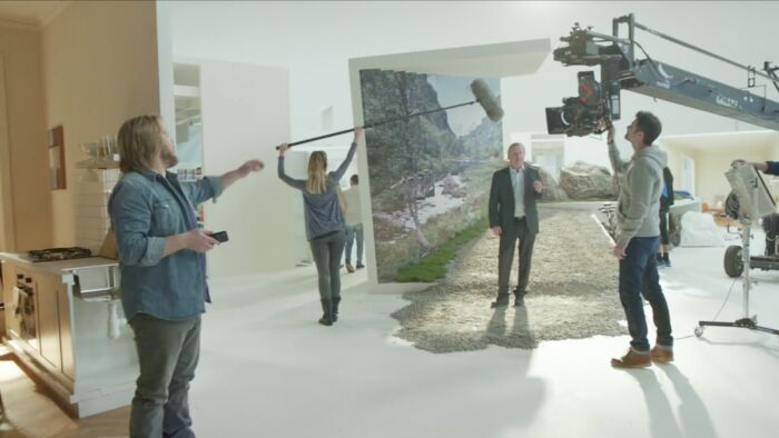 Onecallinthelandofboxeseinarfilm