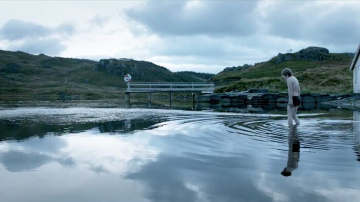 Forsvaretworthdefending412Reklame